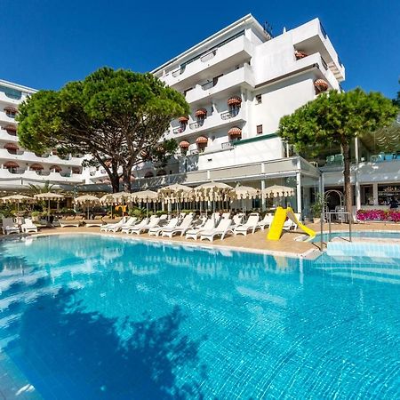 Hotel Nettuno Lido di Jesolo Exterior photo